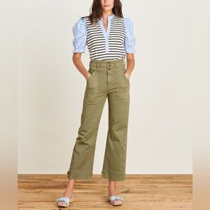 VERONICA BEARD
Marley Clover Green Ankle-Tab Pant